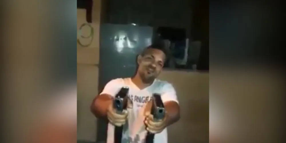 Imagem ilustrativa da imagem Bolsonaro sofre ameaça de morte em vídeo na internet