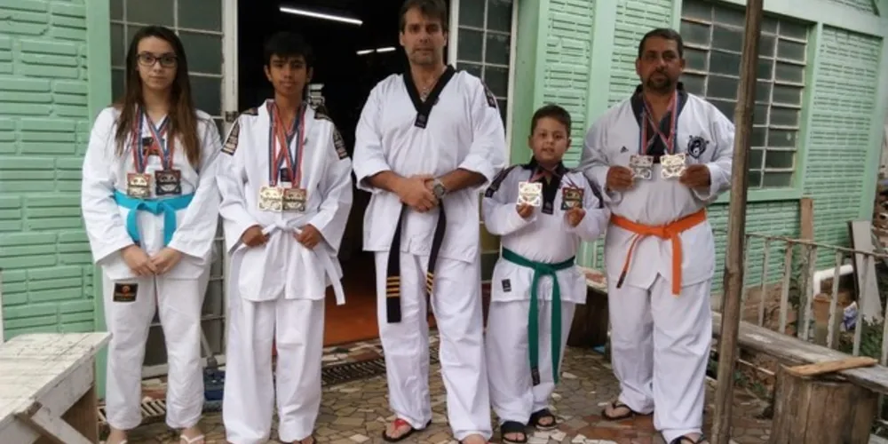 Atletas medalhistas do torneio.