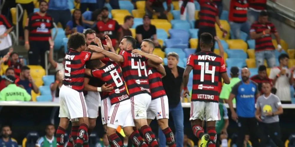 Imagem ilustrativa da imagem No Maracanã, Flamengo vence e ainda sonha com o título