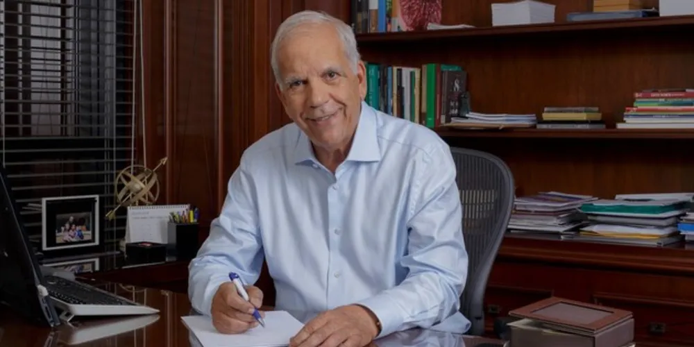 Senador recebeu mais de 100 mil votos em Ponta Grossa
