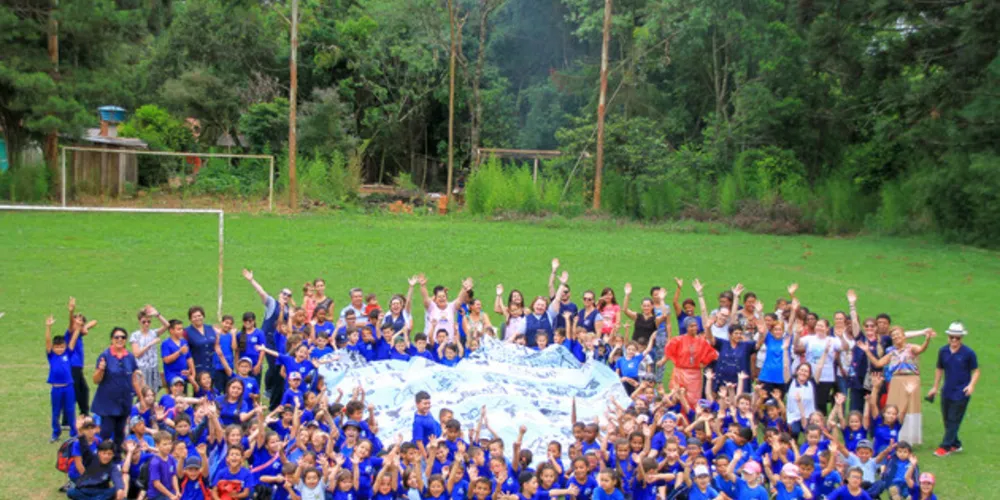 Atividade com cerca de 150 alunos aconteceu na tarde de sexta-feira (23)