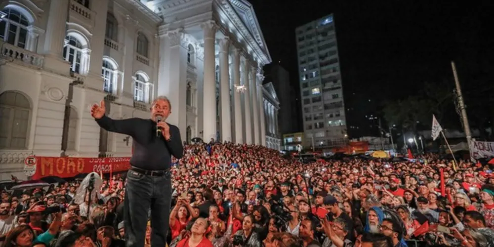 Os procuradores da Operação Lava Jato indicam que Lula recebeu R$ 1 milhão do empresário
