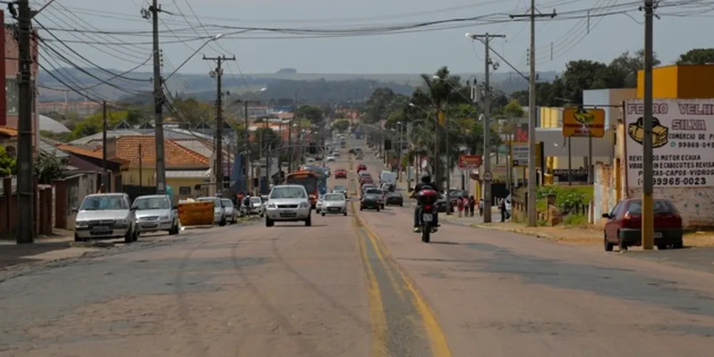 Reparos iniciam no trecho próximo à Rua Siqueira Campos