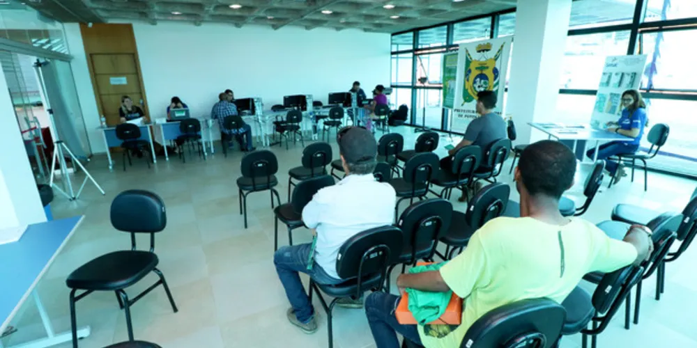 A ação de hoje foi realizada em Olarias, na Biblioteca Municipal Professor Bruno Enei