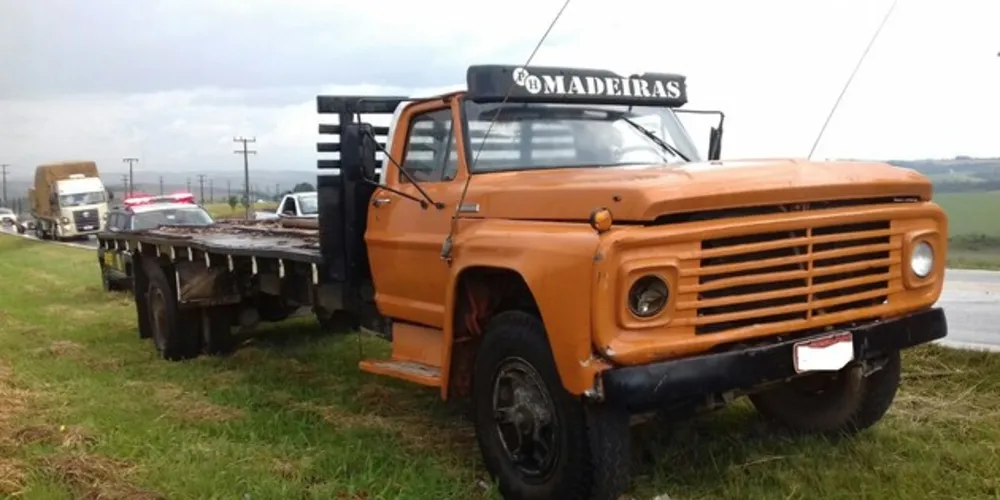 Acidente aconteceu na tarde desta sexta-feira em trecho da BR-153 em Imbituva