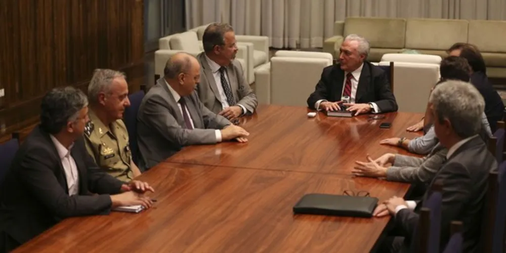 Decisão do presidente foi anunciada na noite desta sexta-feira (7)