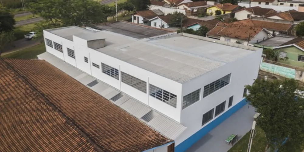 Escola recebeu investimentos com recursos do próprio município.