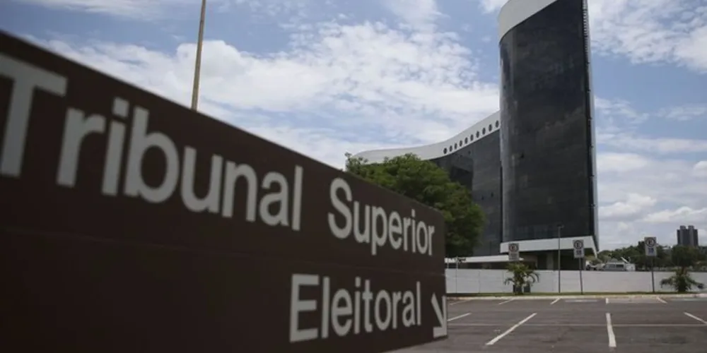 Os convidados poderão acompanhar o evento no plenário e em dois auditórios do TSE