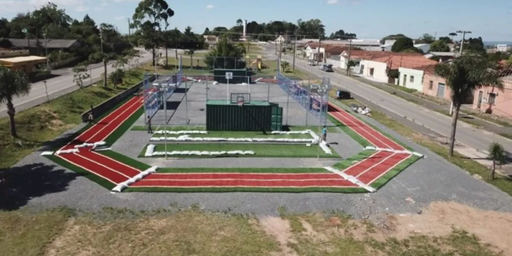 Mini arena multiuso é uma parceria do Governo do Estado com a Prefeitura
