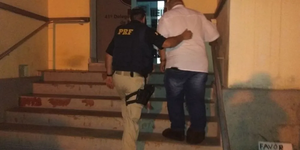 Motorista fugiu por aproximadamente dois quilômetros antes de ser abordado pela PRF
