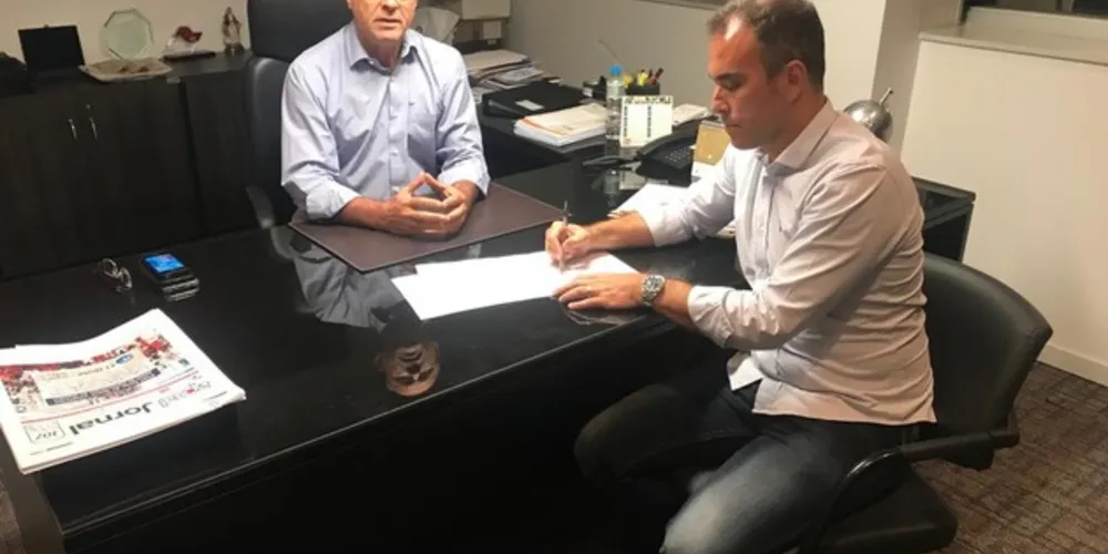 Assinatura aconteceu na última terça-feira (13).