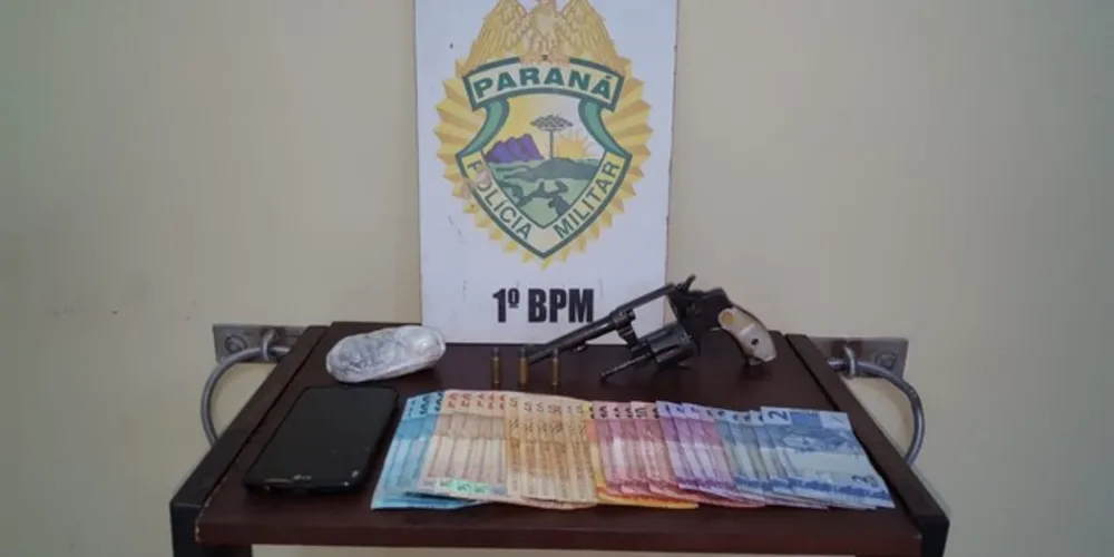 Rapaz de 23 anos foi preso pela Polícia Militar