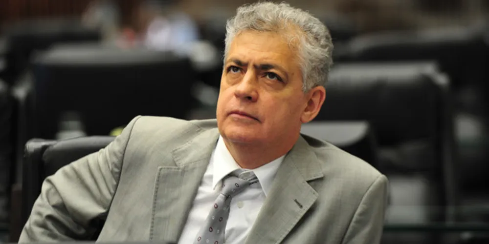 Deputado ainda realiza um balanço do trabalho em Curitiba.