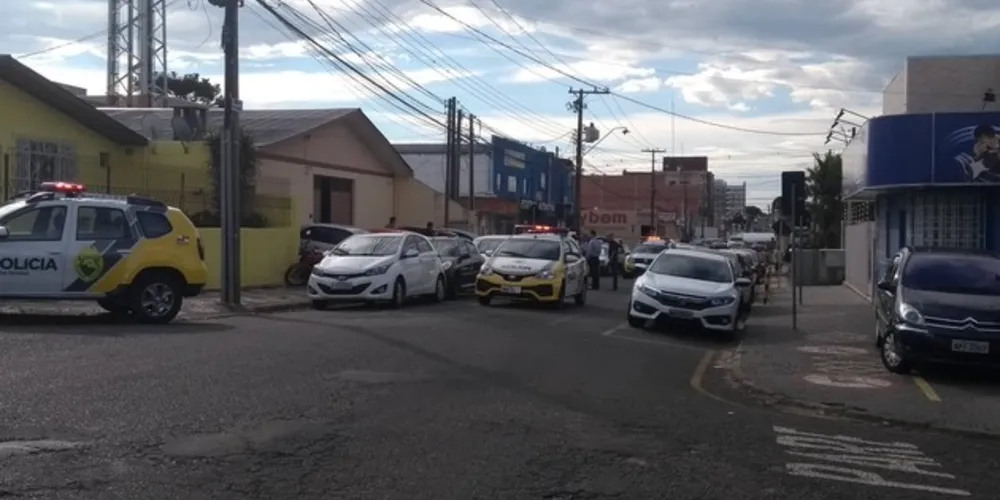 Ao todo, segundo a PM, 39 pessoas foram flagradas no local. Havia muitos idosos 
