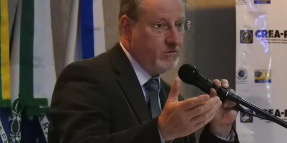 Celso Roberto Ritter, explica que a finalização do atendimento aos Técnicos Industriais obedece ao que foi determinado pela lei.