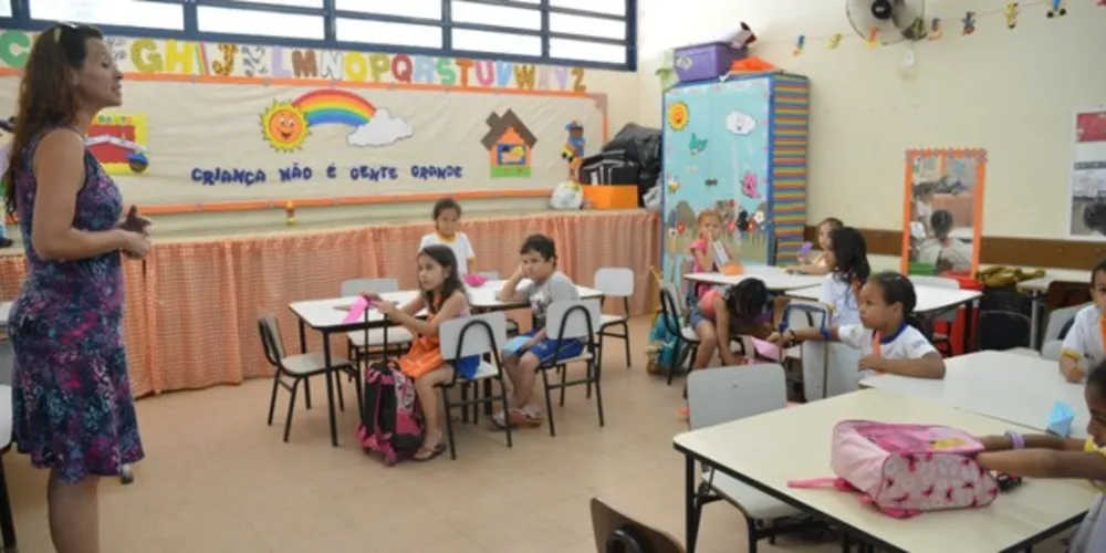 Valores repassados pelo FNDE somam R$ 964 milhões 