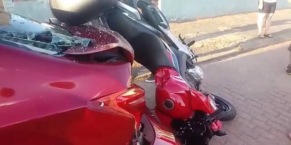 Imagem ilustrativa da imagem Motociclista fica em estado grave após acidente em PG