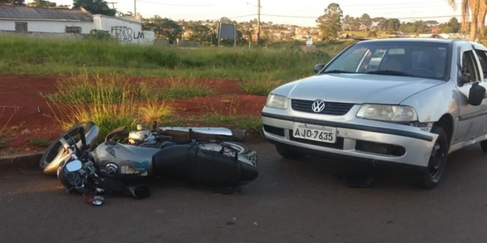 Imagem ilustrativa da imagem Piloto fica ferido após colidir com automóvel em PG