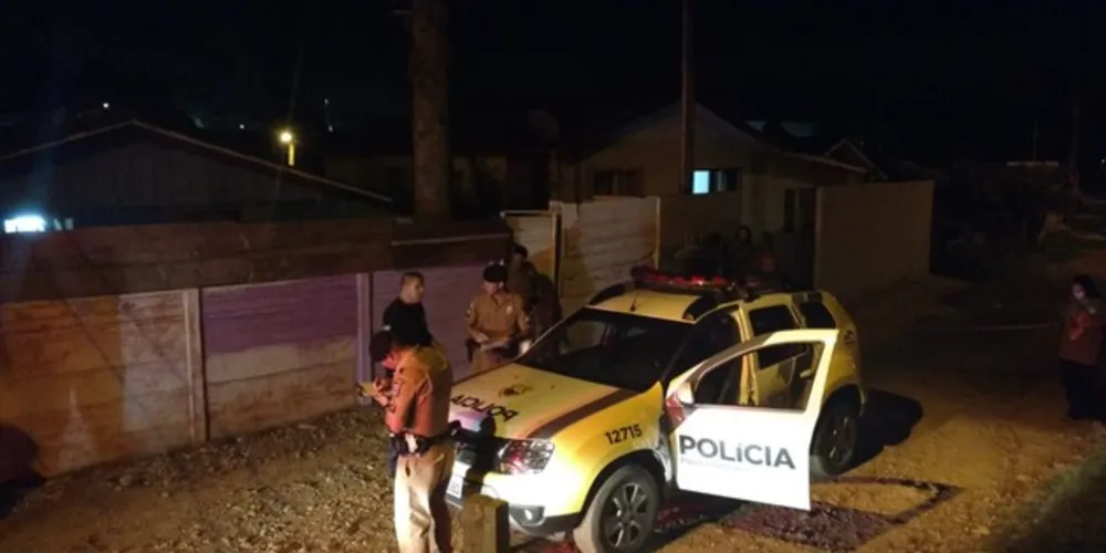 Corpo da vítima foi encaminhado ao Instituto Médico-Legal (IML) de Ponta Grossa