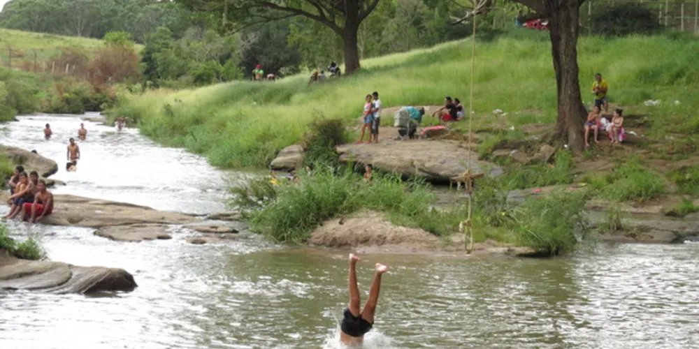 Banhistas devem ter atenção nos balneários e afluentes da região