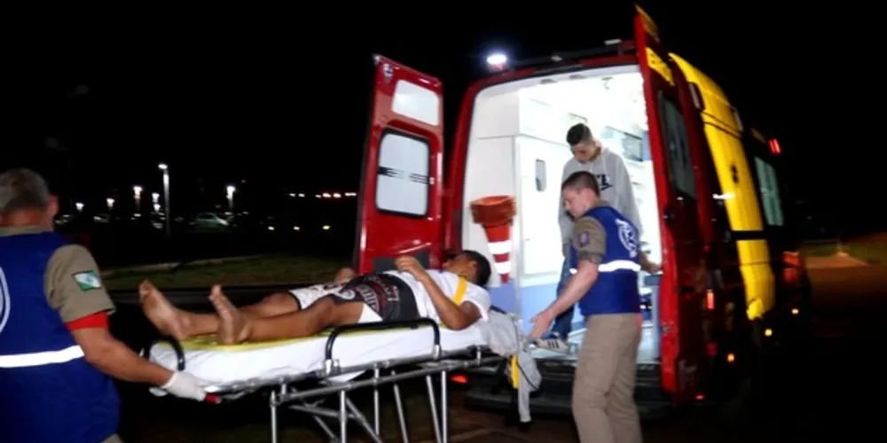 Rapaz foi atingido na rua Rodrigo Rizental