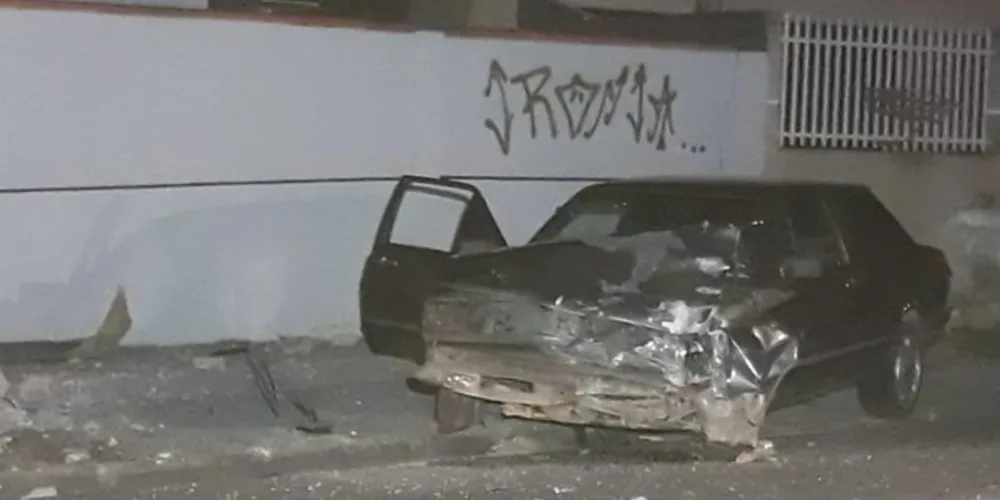 Kadett foi atingido na por um Voyage