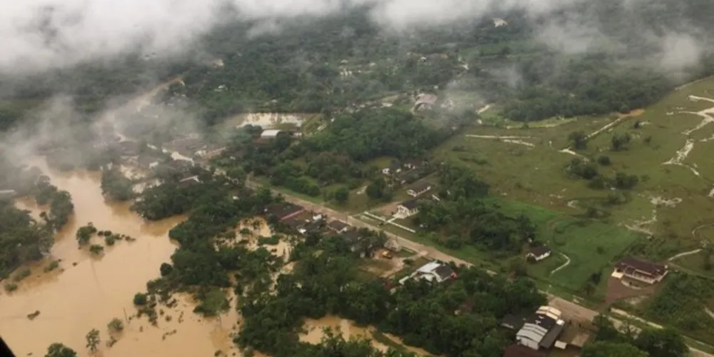 Forte temporal atingiu o município de cerca de 8 mil habitantes no final de semana.