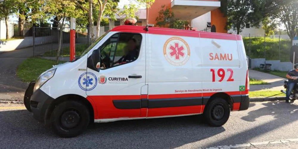 Prefeitura de Curitiba informou que retirou a atendente do plantão por 'não atender os protocolos do Samu'.