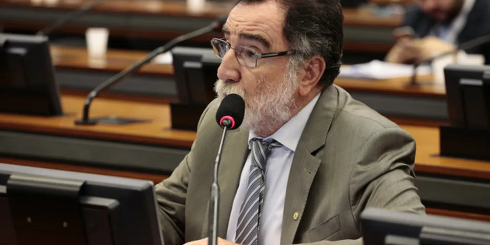 Patrus Ananias: a reforma trabalhista impôs uma desproporcional valorização das negociações no mundo do trabalho