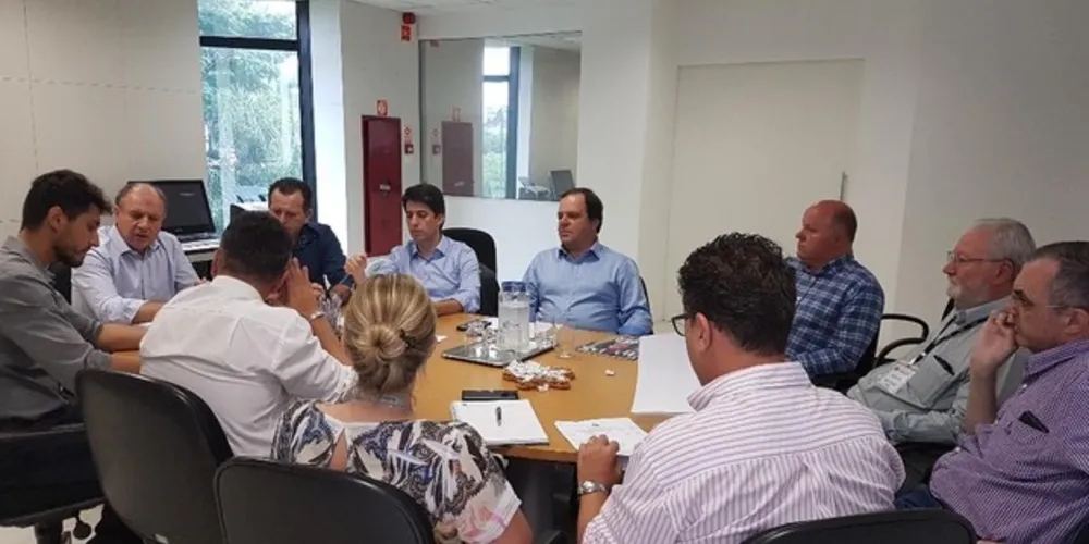 Durante reunião em Curitiba, secretários e técnicos da SEDU e da SEPL avaliam aprovação do Programa Paraná Urbano III