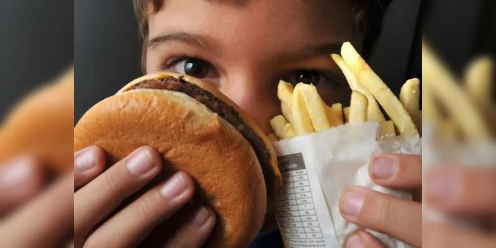 Embora alto, o valor calórico das refeições em fast foods foi inferior ao de de pratos feitos