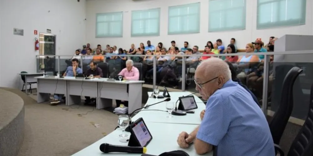 Proposta foi aprovada em sessão extraordinária durante a quarta-feira (9).