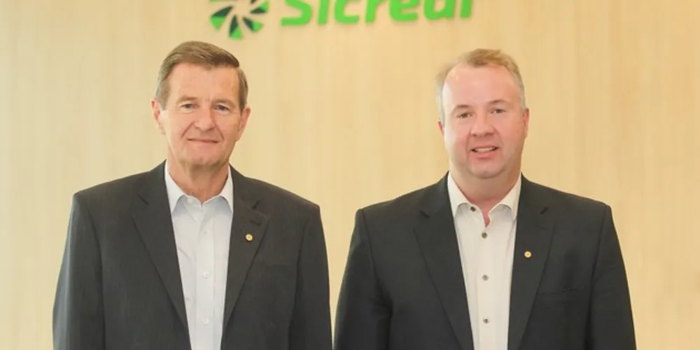 Presidente da Sicredi Campos Gerais, Popke Ferdinand Van Der Vinne e diretor executivo da Sicredi Campos Gerais, Márcio Zwierewicz