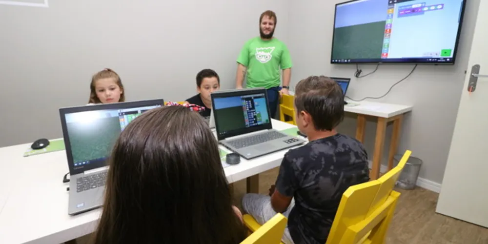 Aprendizado. Em poucas aulas, pais percebem melhora no foco e criatividade dos filhos.