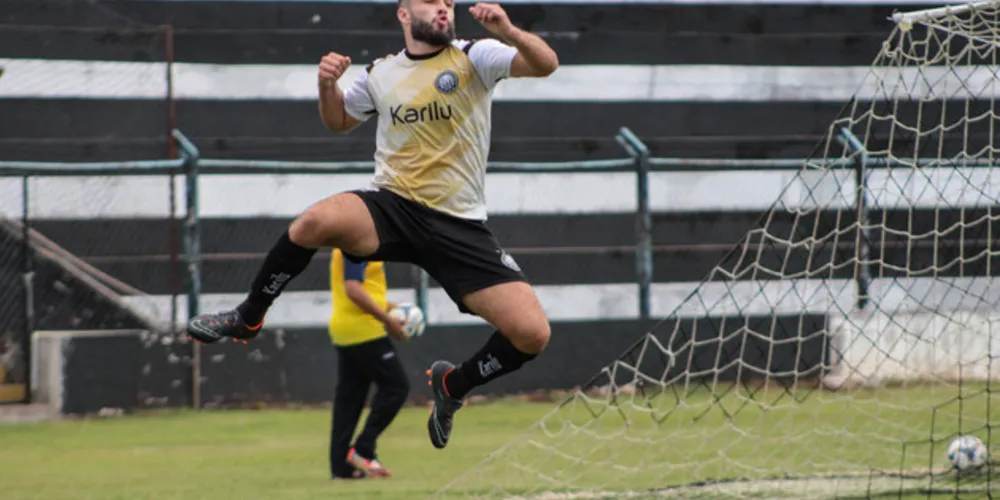 Bruno Batata (foto) foi o autor do primeiro gol da partida