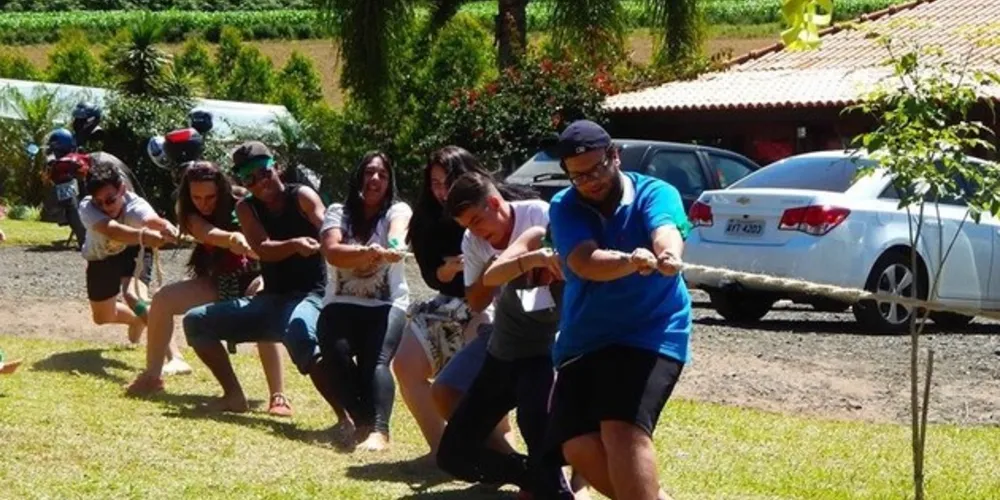 Serão 4 dias alegria, diversão, lazer, novas e boas amizades e oração.