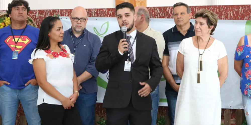Evento reuniu os cinco produtores de uva e os representantes da agroindústria caseira e artesanato, que estarão na feira