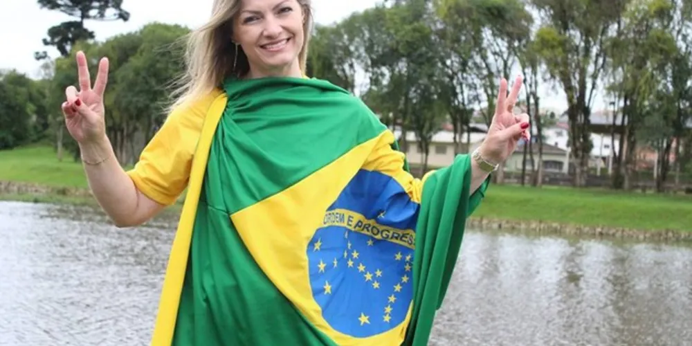 Caso a Justiça dê procedência à denúncia, deputada Aline Sleutjes corre risco de perder o mandato em Brasília.