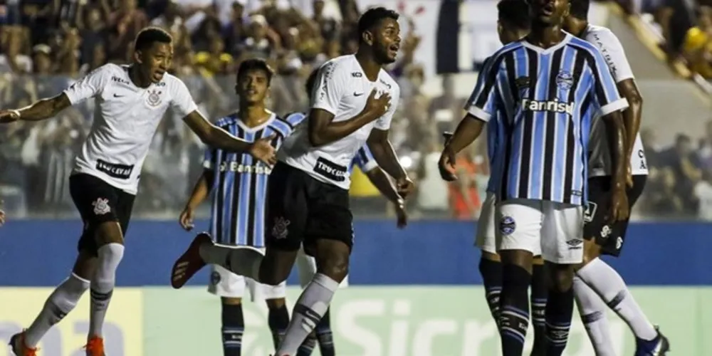 Imagem ilustrativa da imagem Quatro equipes buscam título da Copinha 2019