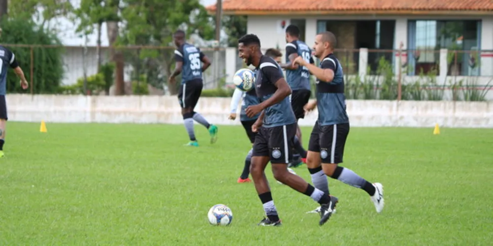 Operário volta à elite após três anos