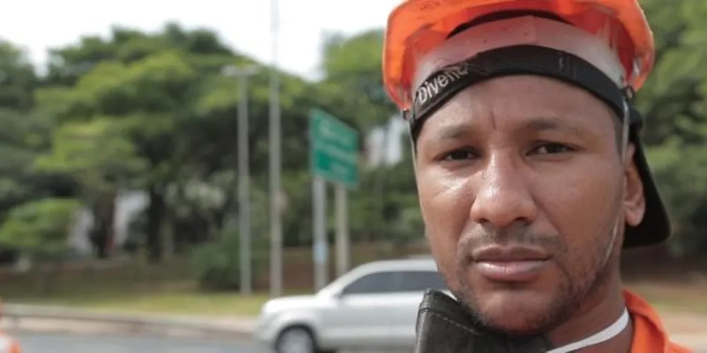 Reportagem do UOL fala sobre a vida do atleta, que passou pelo Operário em 2014