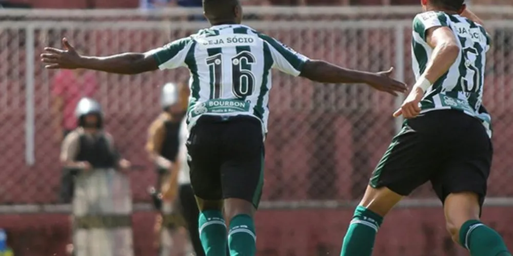 Time da capital estreou com goleada