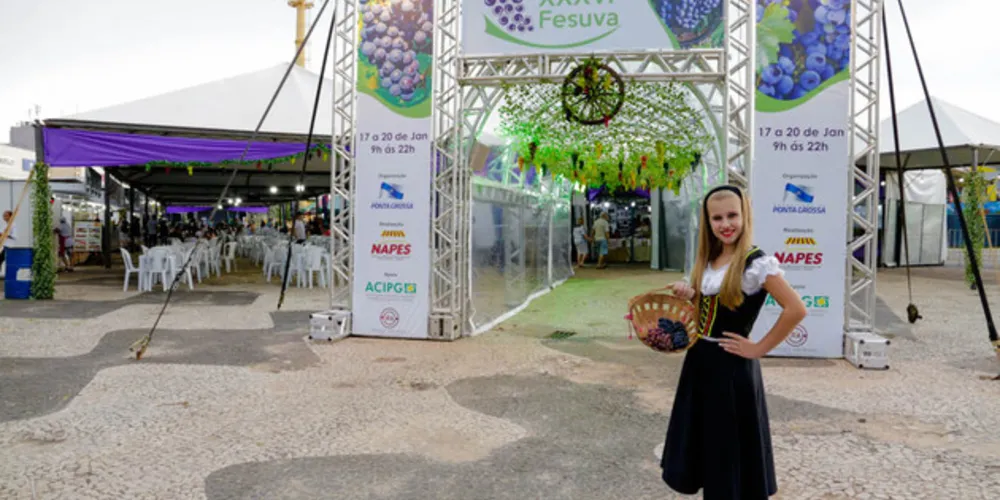 Imagem ilustrativa da imagem Fesuva encerra com mais de 35 toneladas de uvas vendidas