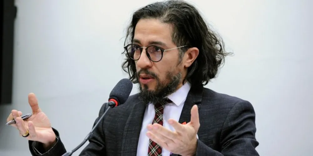 Deputado Jean Wyllys, reeleito para o terceiro mandato, disse que sua vida está ameaçada 