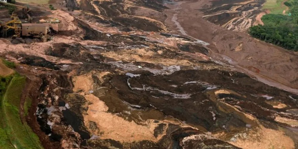 Estrutura da barragem tinha área total de aproximadamente 27 hectares e 87 metros de altura