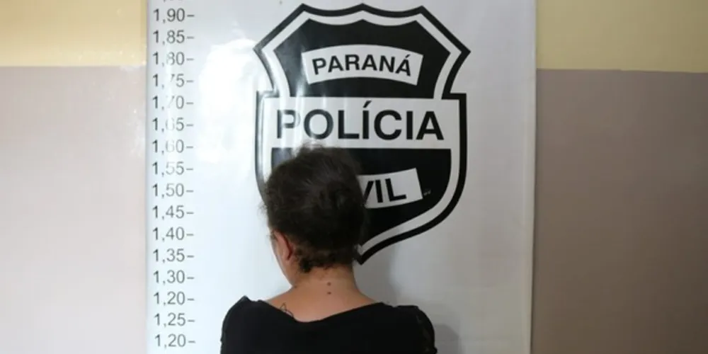 Imagem ilustrativa da imagem Mulher é presa por tráfico de drogas em PG