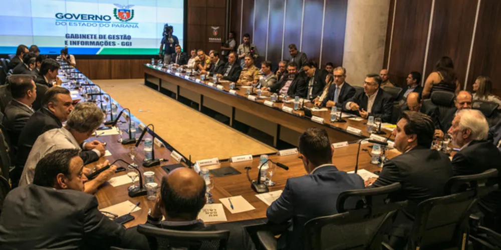 Iniciativa foi anunciada pelo governador Ratinho Junior em reunião do secretariado