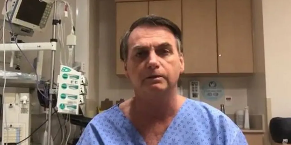 Bolsanaro passou por uma reconstrução do trânsito intestinal