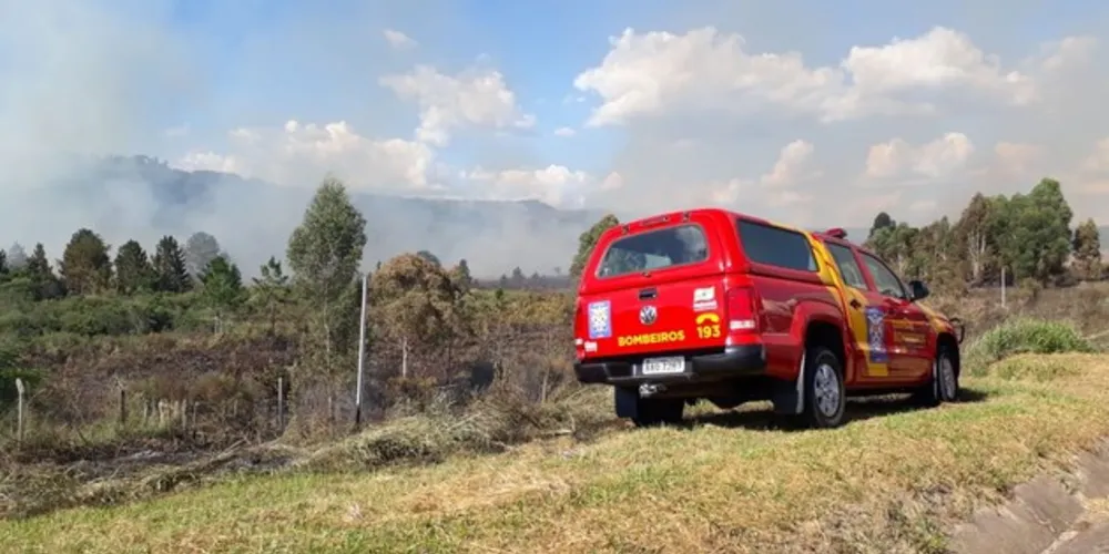 Imagem ilustrativa da imagem Incêndio atinge região do Parque de Vila Velha
