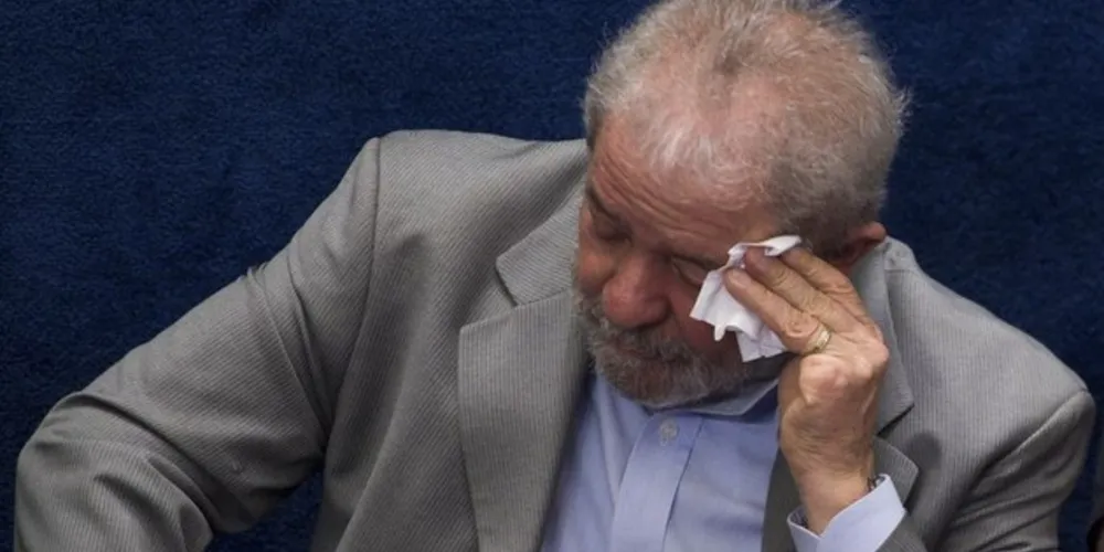 Decisão cabe à PF, aponta decisão judicial